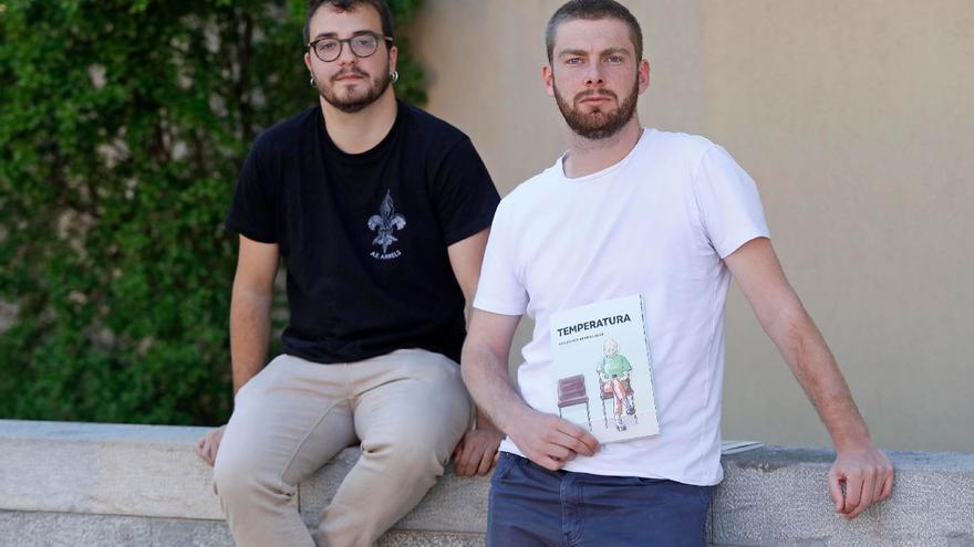 Dos gironins creen una revista per anar a cagar: «La malaltia d’avui és que tothom té necessitat de sentir-se especial»