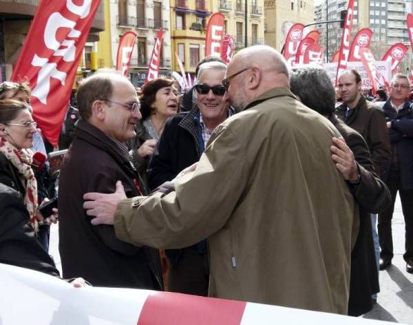 Fotogalería: Manifestación en Zaragoza contra el paro y por democracia