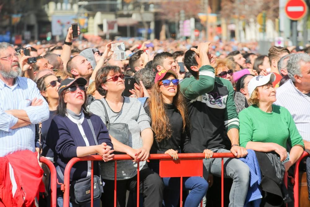 Búscate en la mascletà del 6 de marzo