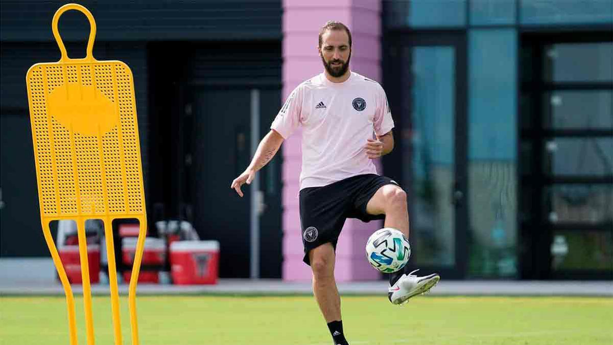 La nueva vida del 'Pipita' Higuaín en Miami