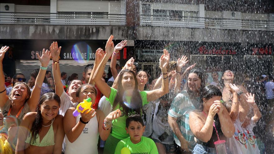 Vilagarcía presenta el cartel de la Festa da Auga 2025