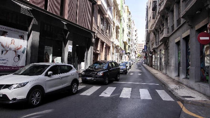 Calle Imeldo Serís, en Santa Cruz.