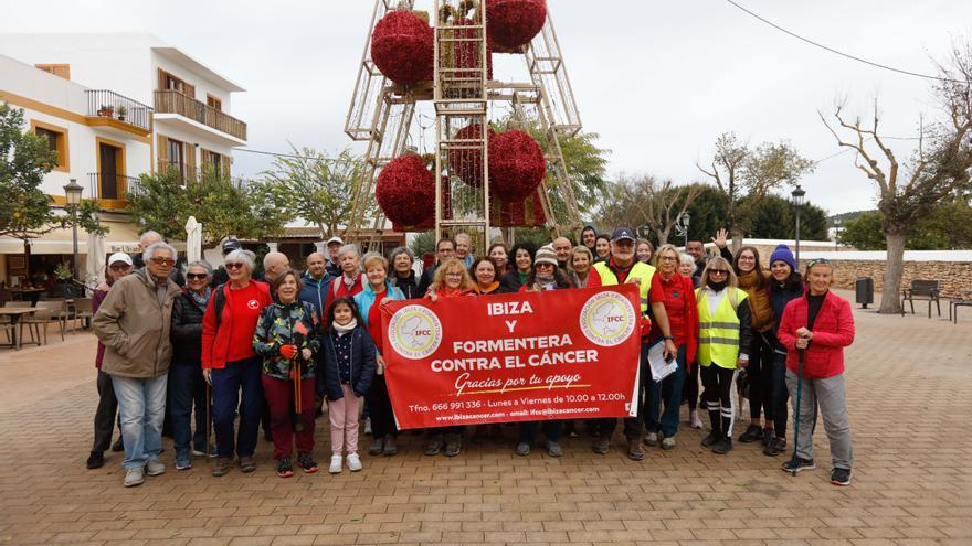 Un paseo contra el cáncer en Ibiza