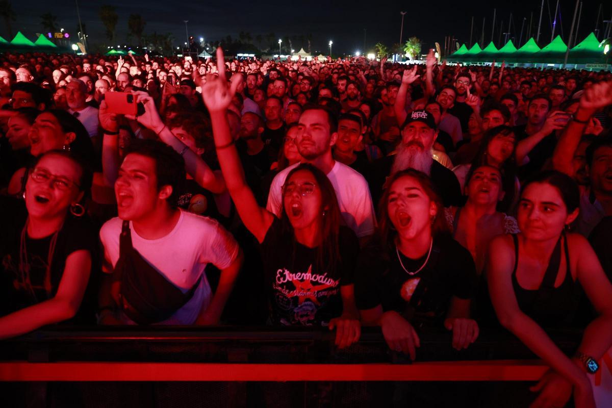 Concierto de Robe Iniesta en la Marina Sur.