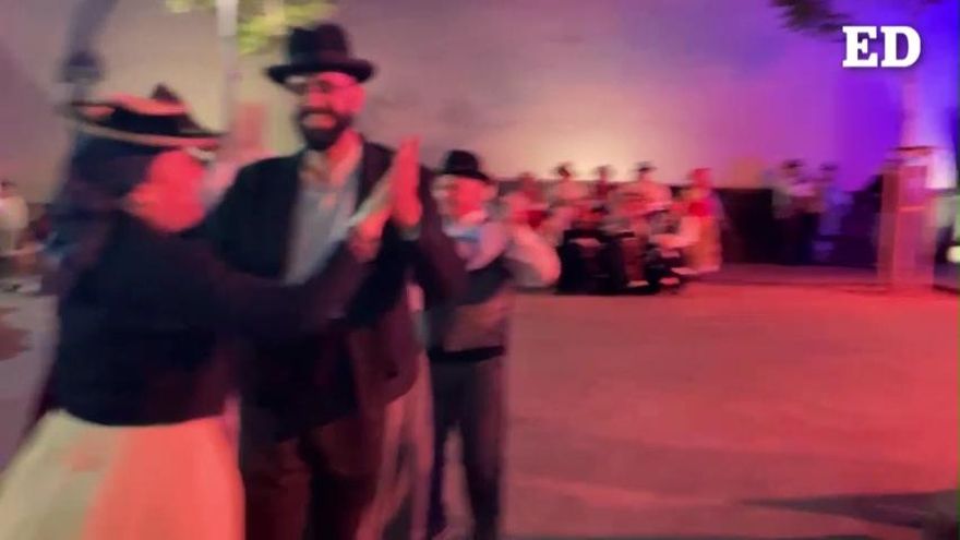 The Magician’s Dance Brings Together 12,000 People Around 700 Tables