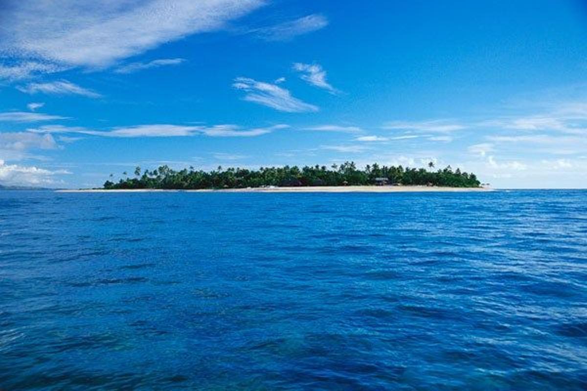 La Isla Tavarua de Fiyi se caracteriza por tener forma de corazón.