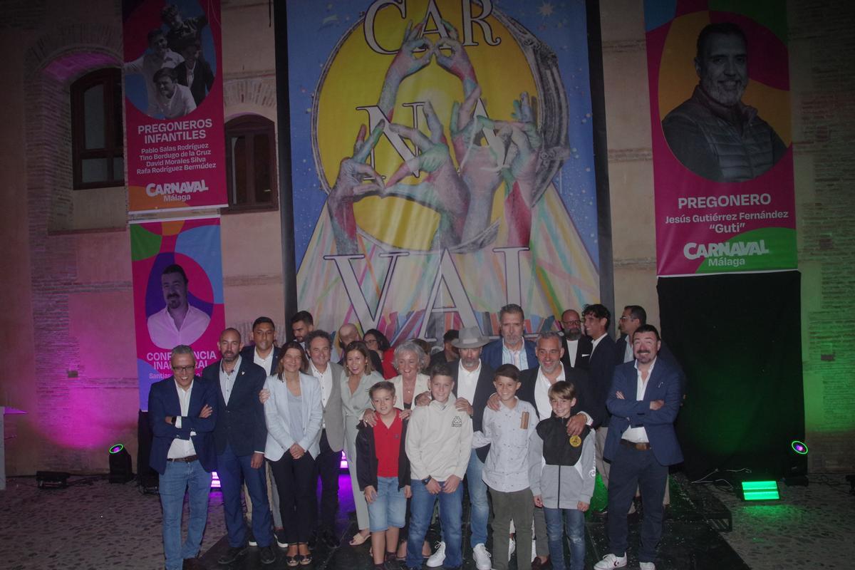 José Luis Puche presenta su obra que será el cartel anunciador del Carnaval de Málaga 2025