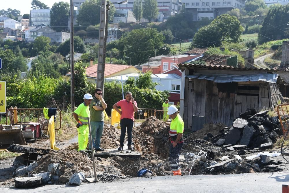 Rotura de una tubería en A Zapateira