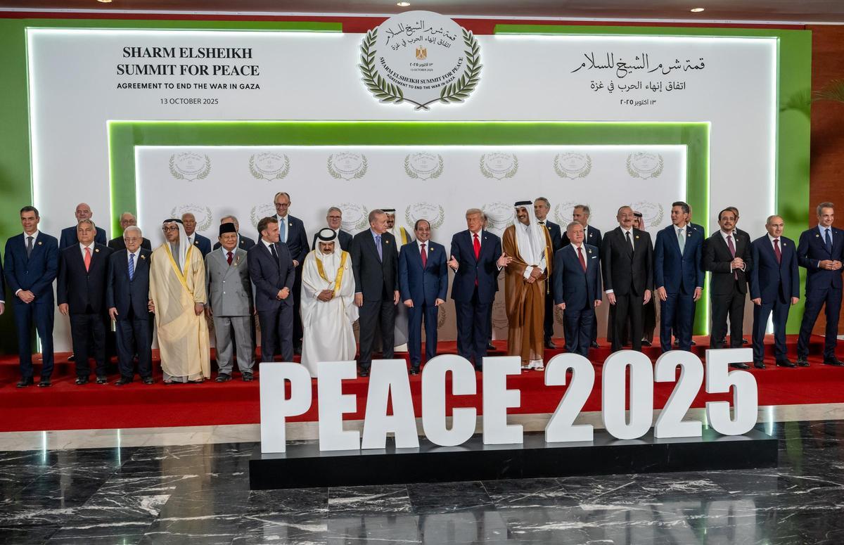 Trump y líderes mundiales se reúnen en Egipto para respaldar el acuerdo de alto el fuego en Gaza