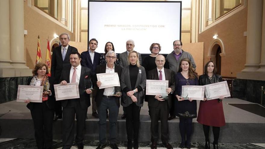 Aragón premia a Grupo Sesé y Luna Gregorio por su labor en prevención