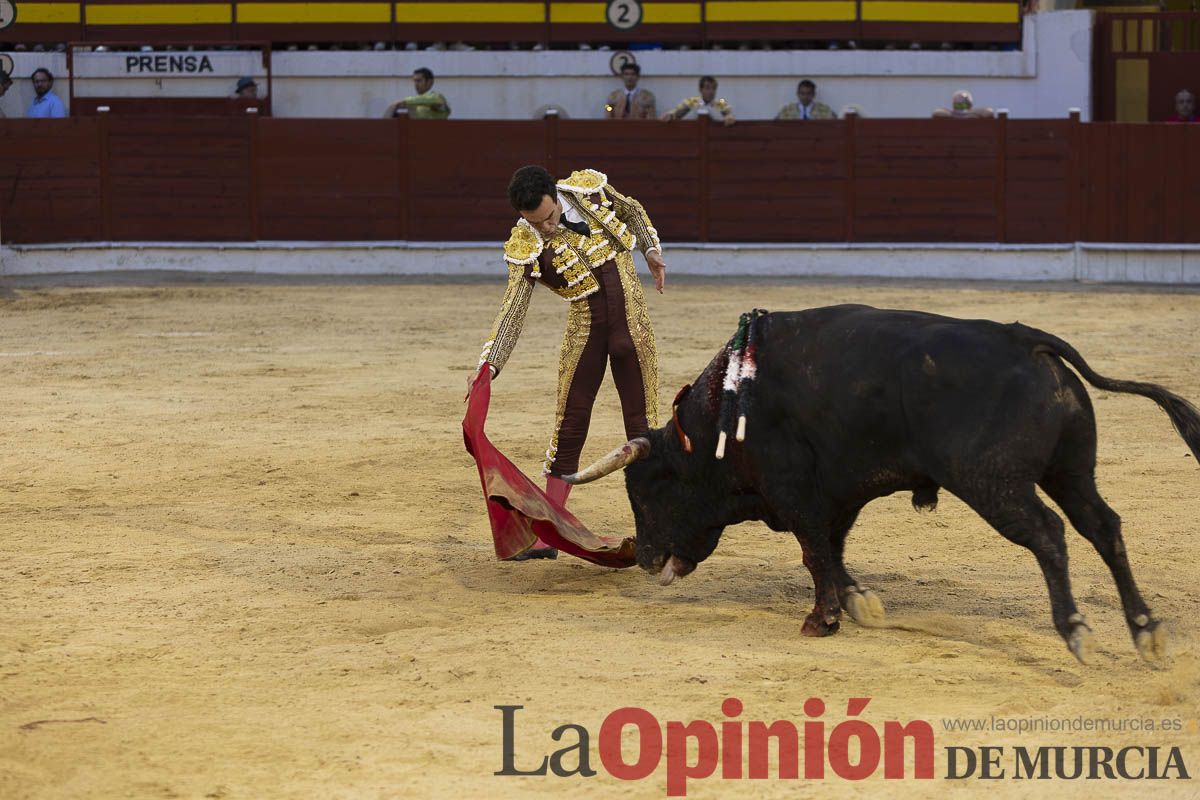 Tarde histórica en Abarán con la alternativa de José María Trigueros y el indulto de Tomás Rufo, junto a Castella salieron a hombros
