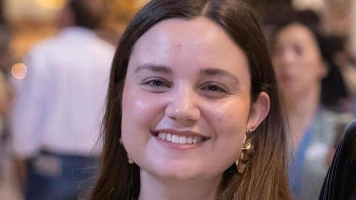 La historiadora Lidia Henares, presentadora del cartel de la Semana Santa de 2026.