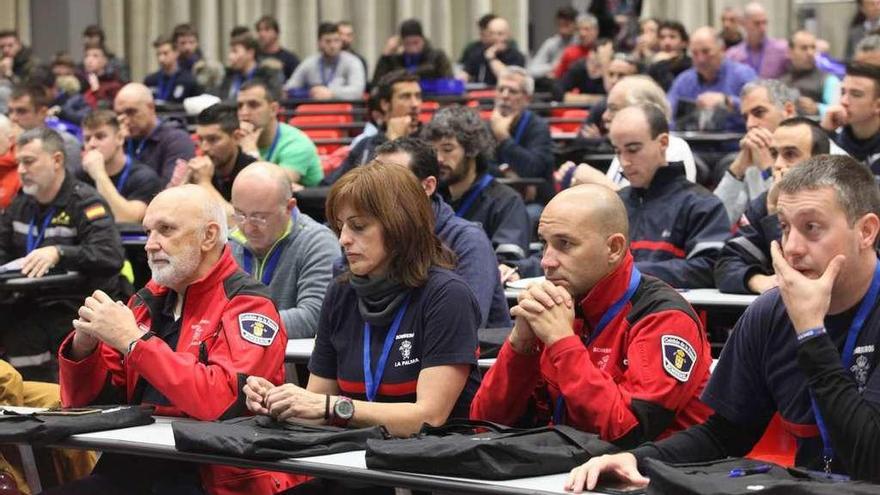 Jornada inaugural del congreso nacional de bomberos, en Gijón.