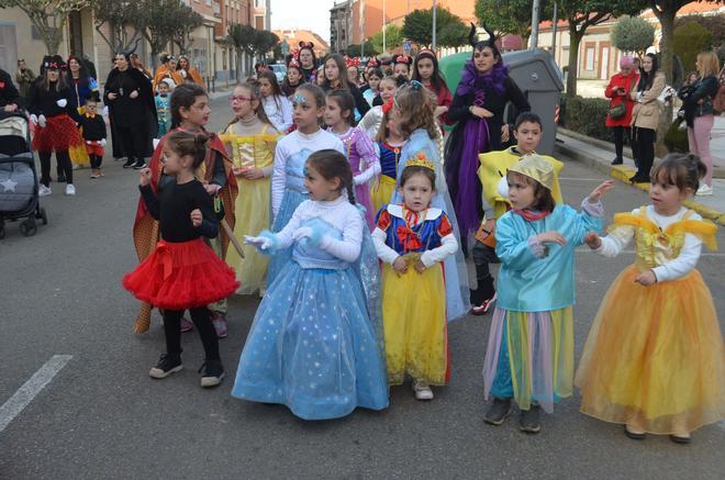 Así fue el desfile de Carnaval infantil de Benavente