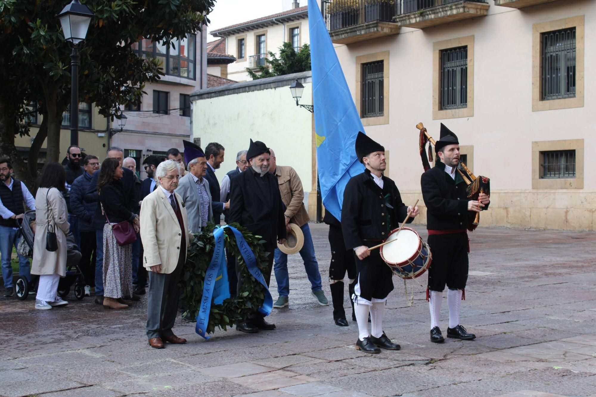 Varias asociaciones recrean el Oviedo el día que la Junta General asumió su soberanía y declaró la guerra a Napoleón