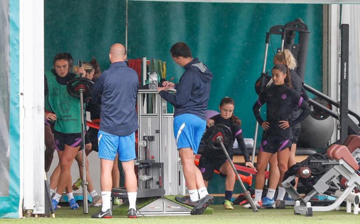 Las mejores imágenes del último entrenamiento del Barça antes del debut en Champions