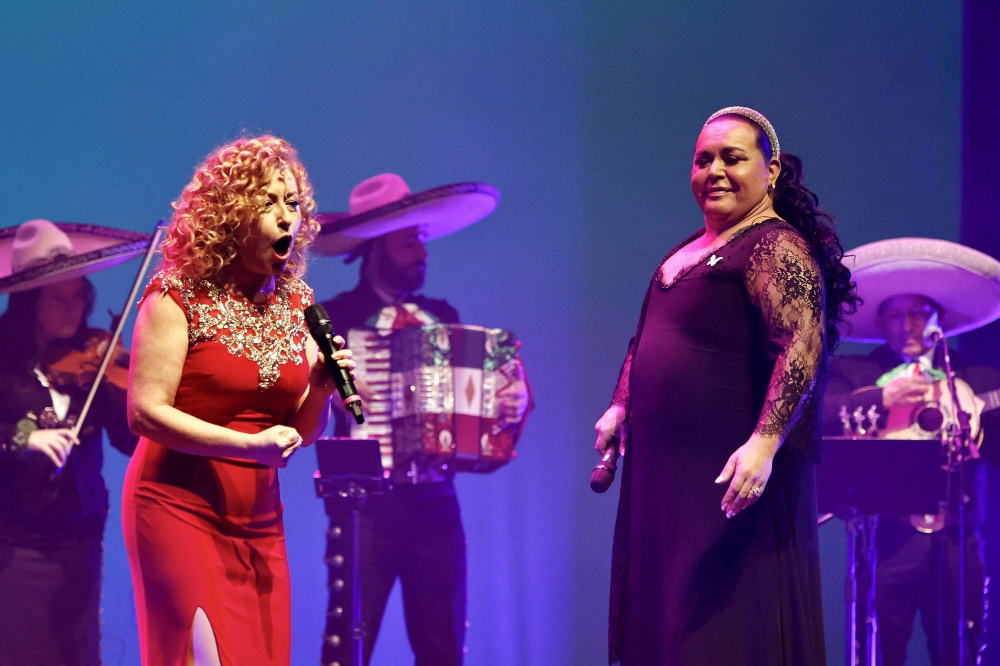 Concierto de Mina Longo y Falete en Gijón en el teatro de la Laboral.