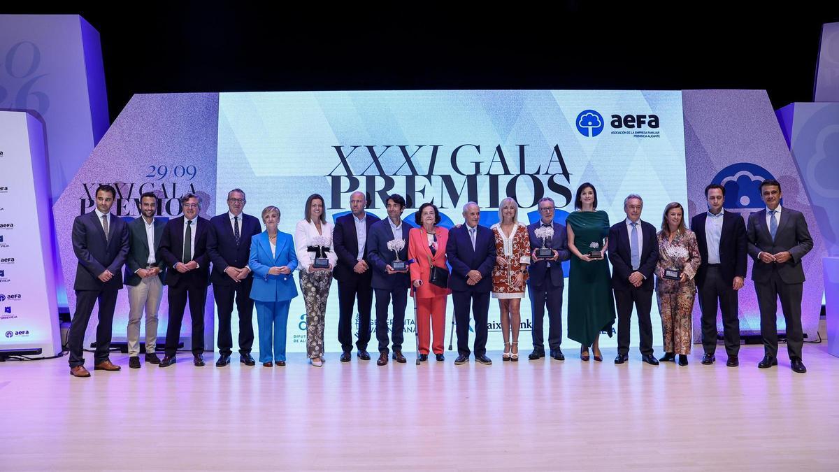 El Auditorio Internacional de Torrevieja acogió la celebración de la XXXI Gala de Premios AEFA.