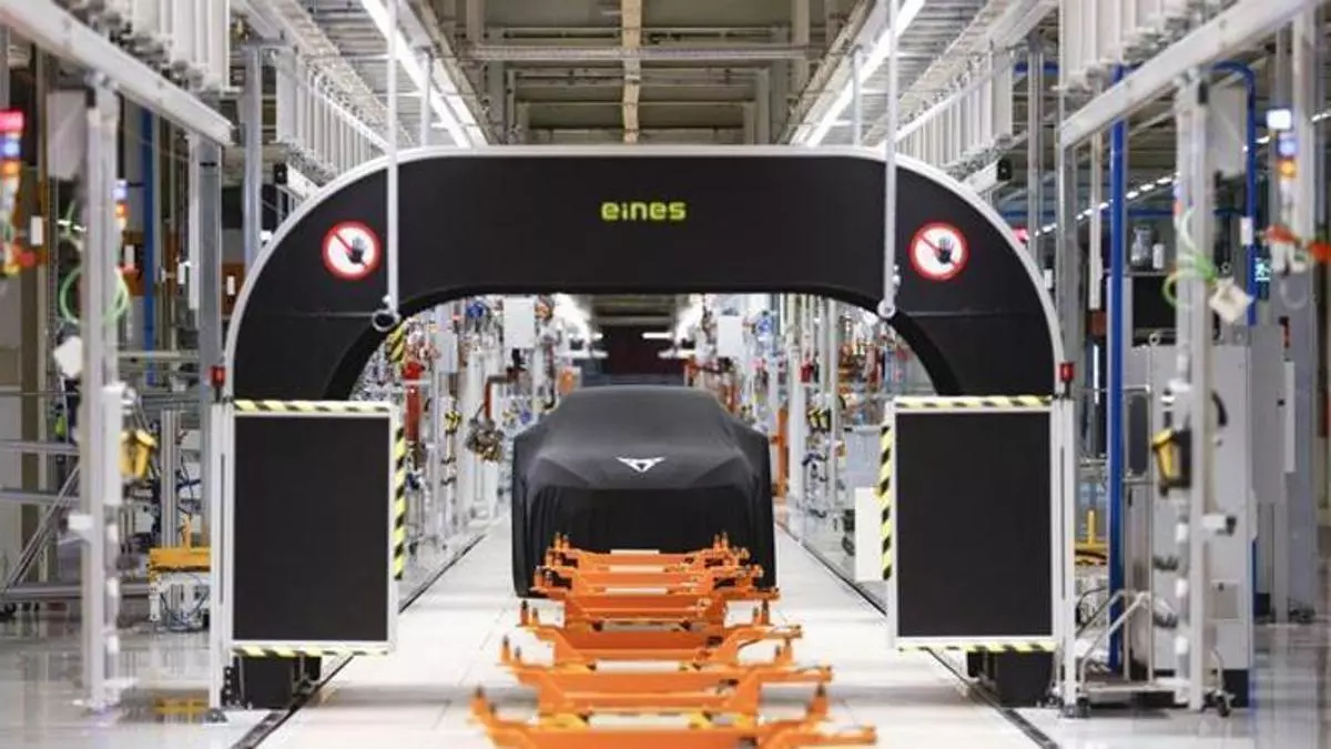 La fábrica de Seat en Martorell inicia hoy la producción en serie del Cupra Raval y el Volkswgen ID. Polo