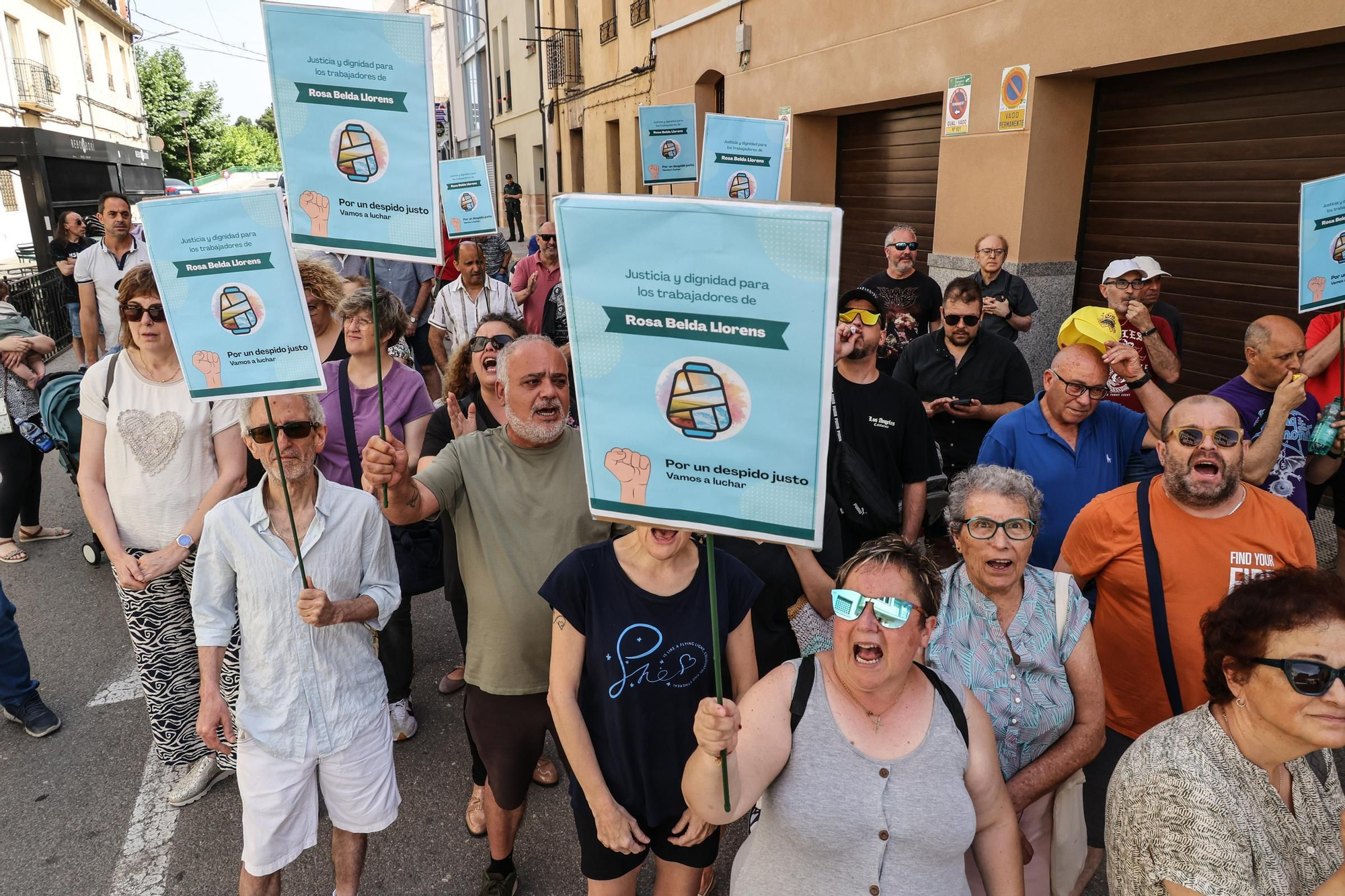 Manifestación de los trabajadores de Belda Llorens en Banyeres