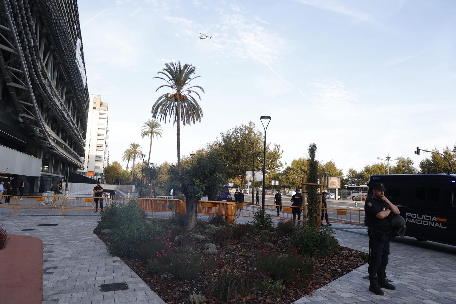 El Roig Arena se blinda para el partido entre el Valencia Basket y el Hapoel Tel Aviv
