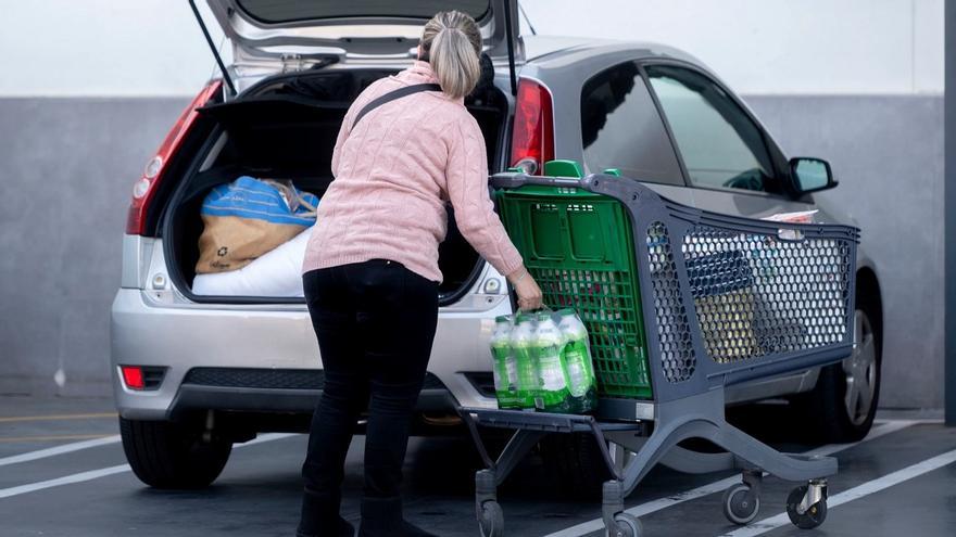 La DGT advierte: estas son las multas por mal manejo de la carga en el vehículo