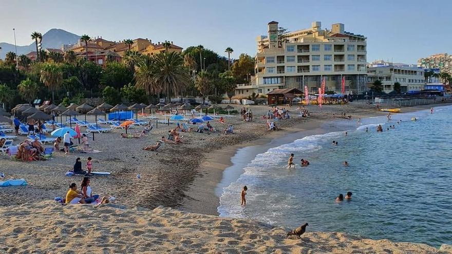 Muere ahogado un hombre de 77 años en una playa de Benalmádena