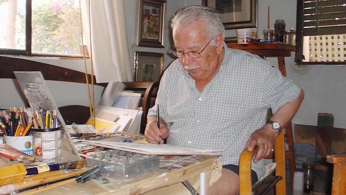 El artista lorquino Manuel Muñoz Barberán durante una jornada de pintura en su estudio de Alcantarilla.