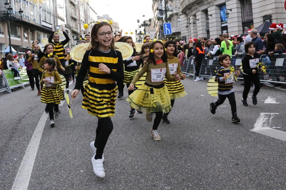 Miles de participantes celebraron el fin de año por el centro de Vigo