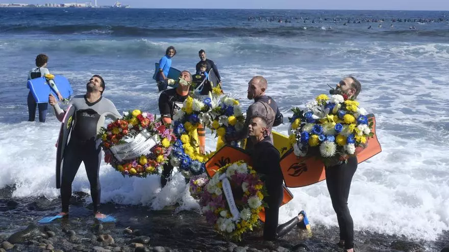 Homenaje en Pozo Izquierdo a los tres fallecidos en Las Tederas