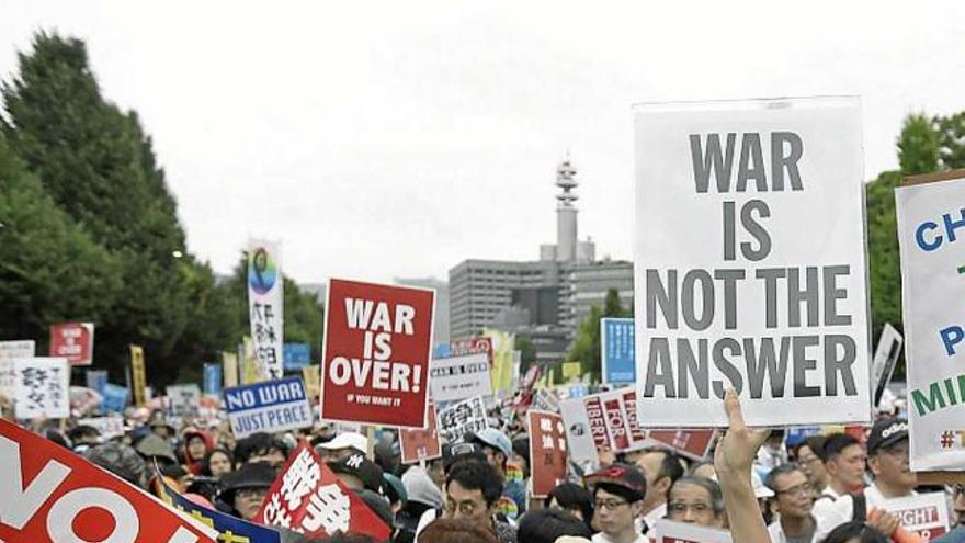 Gran manifestació a Tòquio contra la militarització