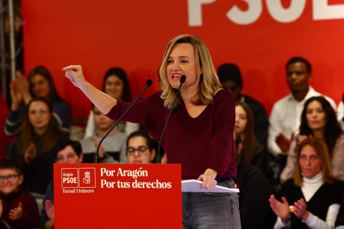 Pedro Sánchez junto a Pilar Alegría en el mitin central del PSOE en Teruel. Pedro Sánchez junto a Pilar Alegría en el mitin central del PSOE en Teruel.