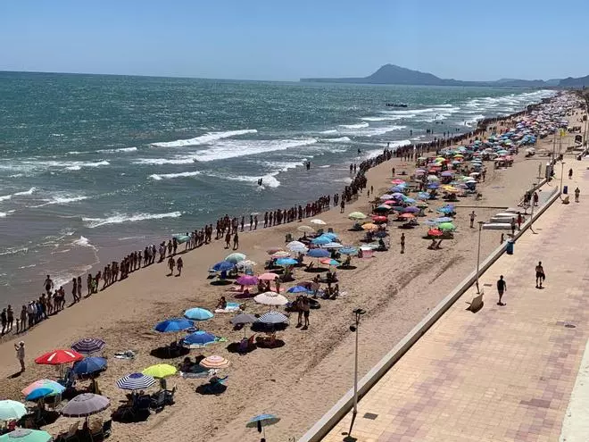 Un verano sin protestas ni cadenas humanas en las playas al sur de Gandia: este es el motivo