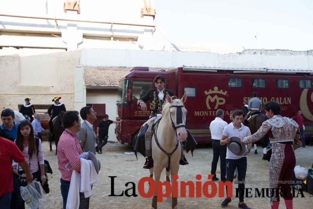 Ambiente en la corrida de rejones de la Feria de M