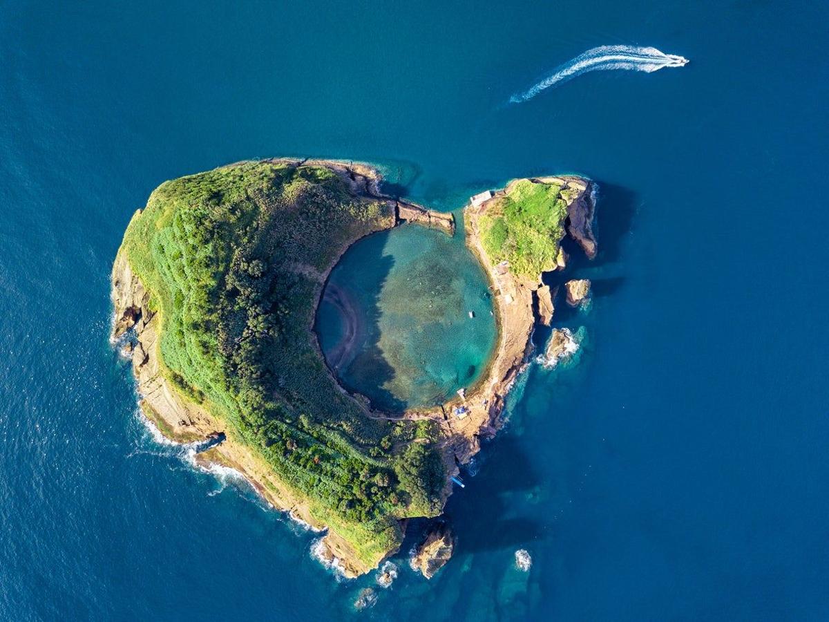 Islote de Vila Franca do Campo, Sao Miguel, Azores, Portugal