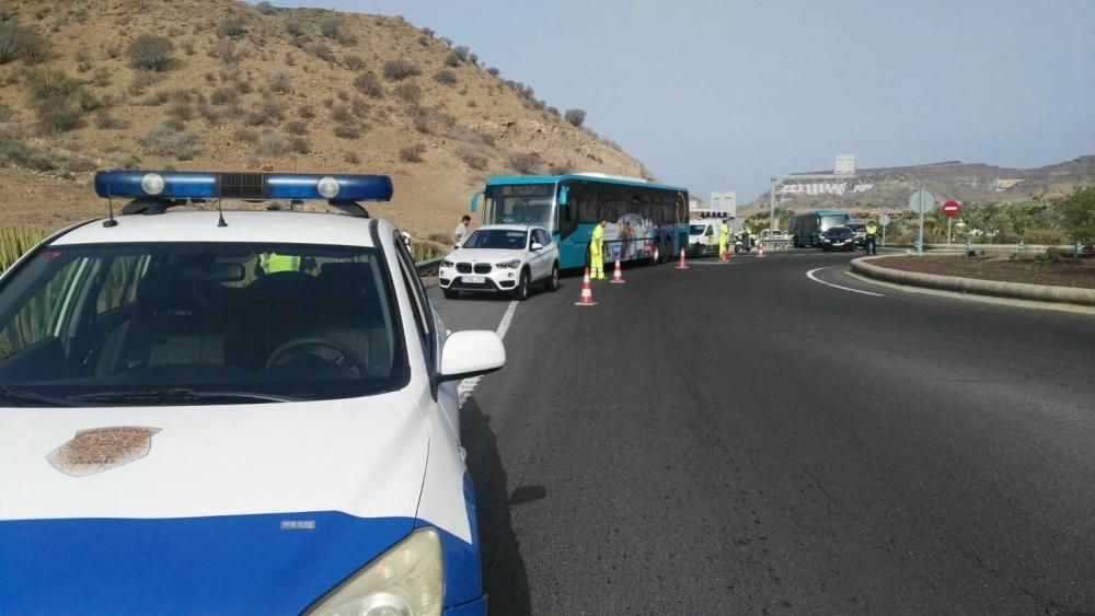 Accidente en la GC-1 en la rotonda de la salida de Puerto Rico