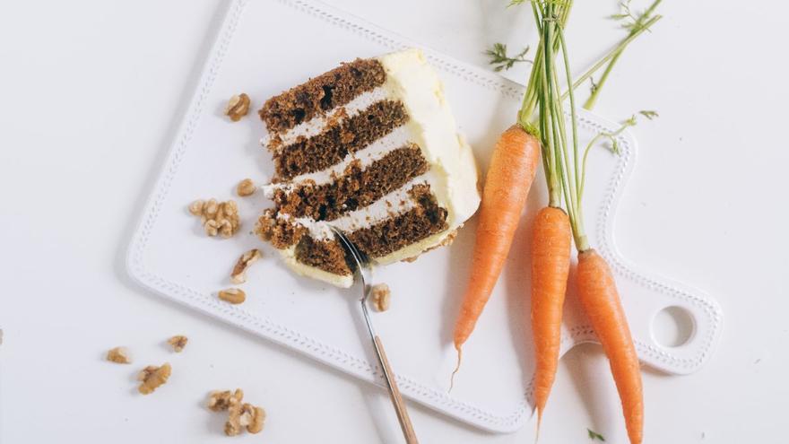 La tarta de zanahoria más saludable: sin harina, sin azúcar y baja en calorías