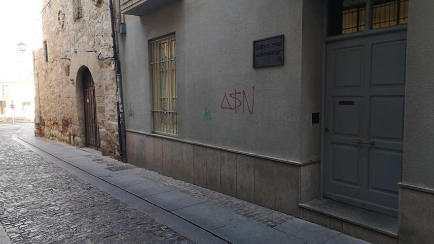 Comedor social de Cáritas, en el centro de acogida Madre Bonifacia de la calle de La Reina.