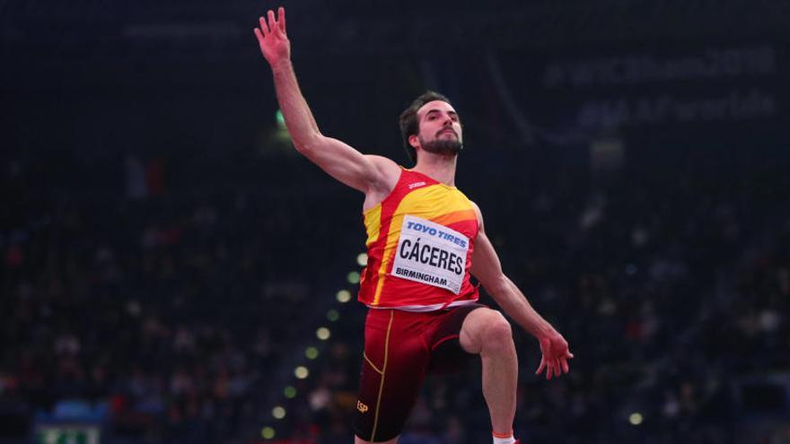 Eusebio Cáceres salta 8,33 metros en Soria, pero la marca no será homologada