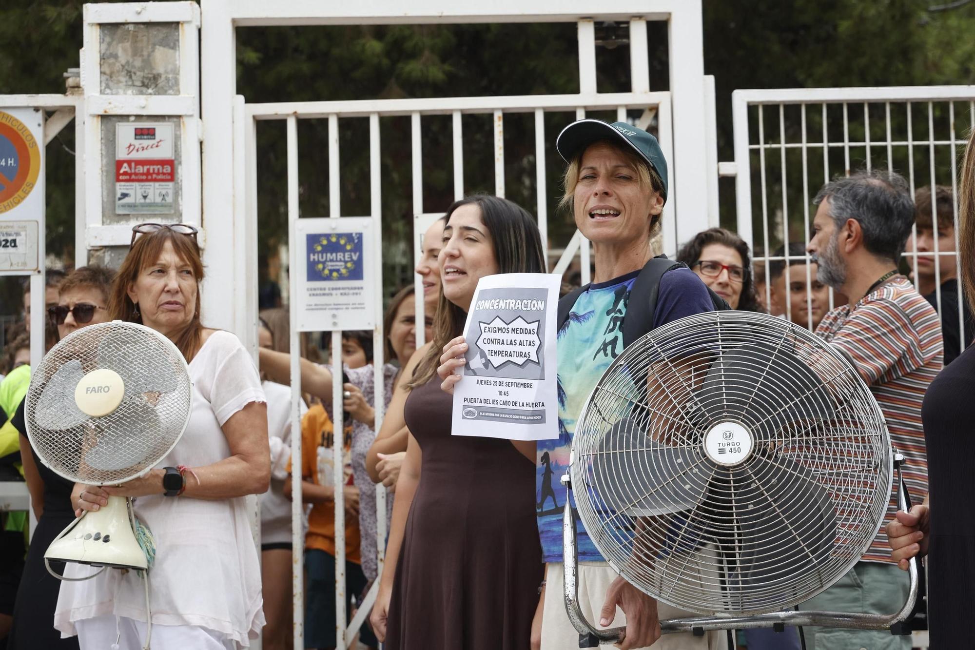 Continúan las protestas por el calor en los colegios de Alicante