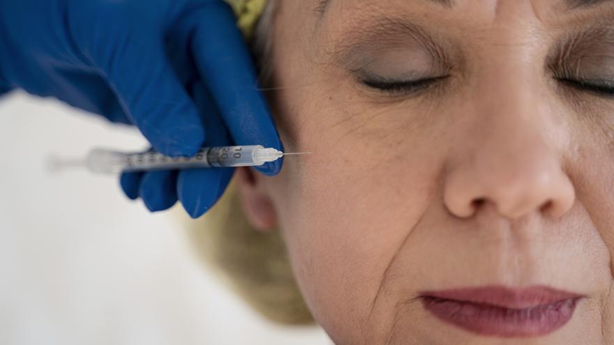 ¿Qué tratamientos pueden mejorar la apariencia facial sin necesidad de pasar por el quirófano?