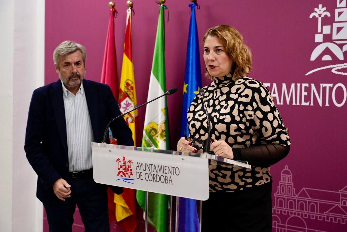 Eva Contador, durante una rueda de prensa en el Ayuntamiento de Córdoba.