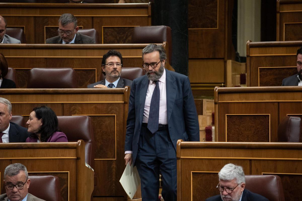 Archivo - El diputado de Vox, José María Sánchez García, durante un pleno en el Congreso