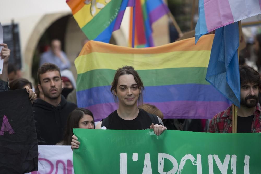 Manifestación en Oviedo contra el autobús de "HazteOir"