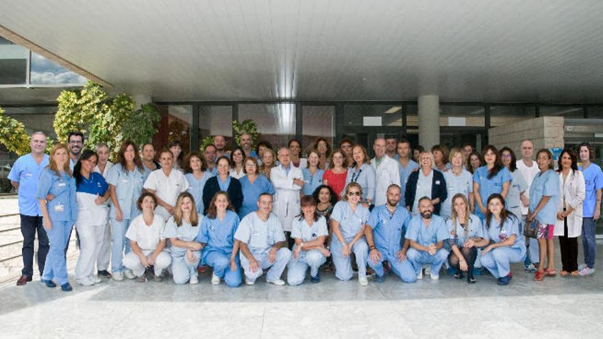 Equipo de Nefrología del Hospital Negrín cuando recibieron el premio Profesor Barea en 2015.