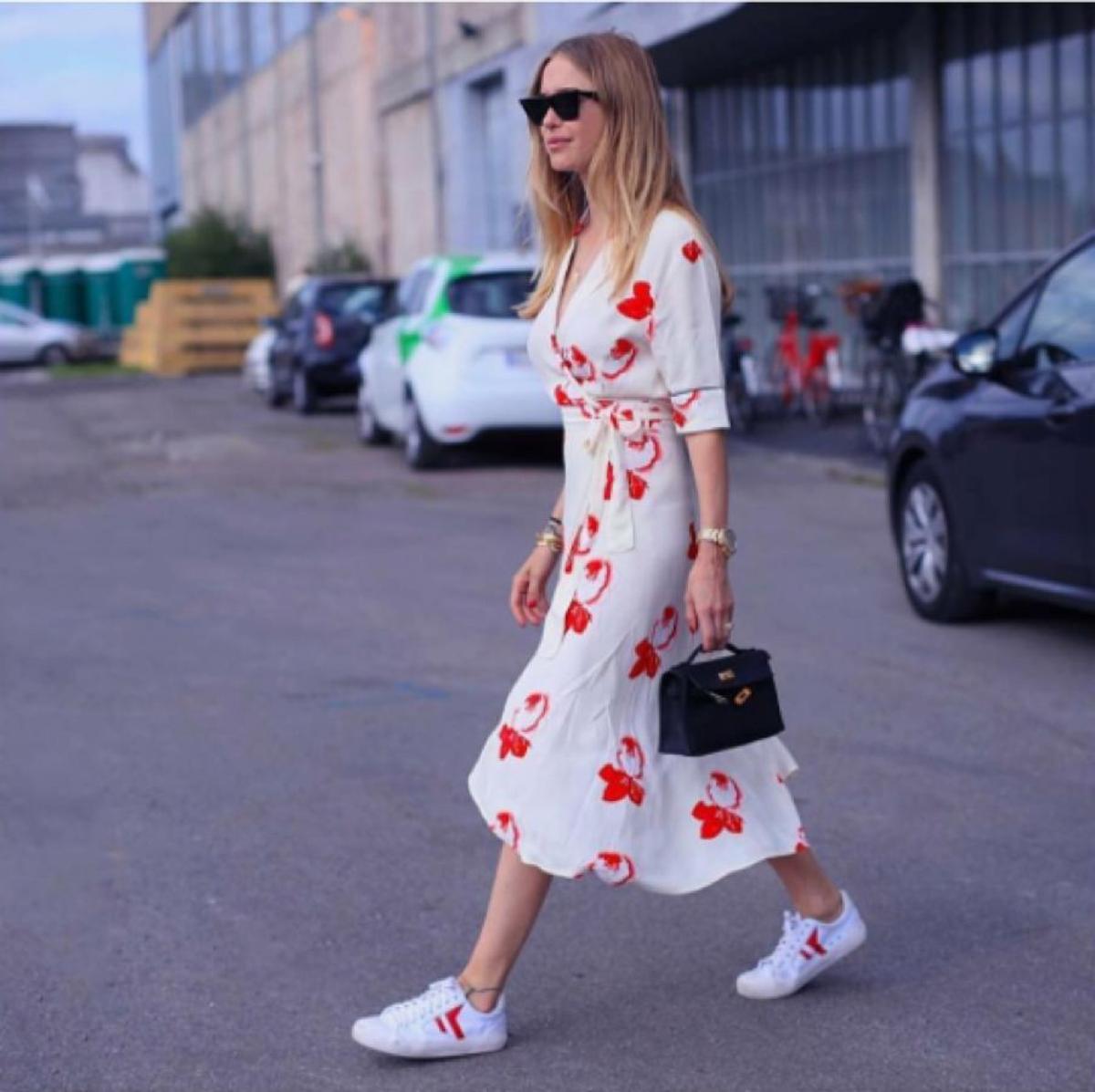 Las zapatillas preferidas de las 'influencers': en clave 'red and white'