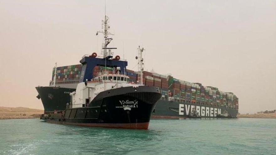 El bloqueo del canal de Suez amenaza el comercio internacional