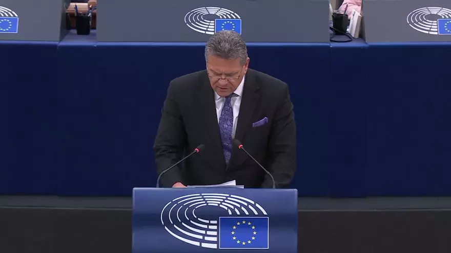 La Unión Europea sopesa un acuerdo con Estados Unidos que pasa por aceptar un 15% de arancel generalizado