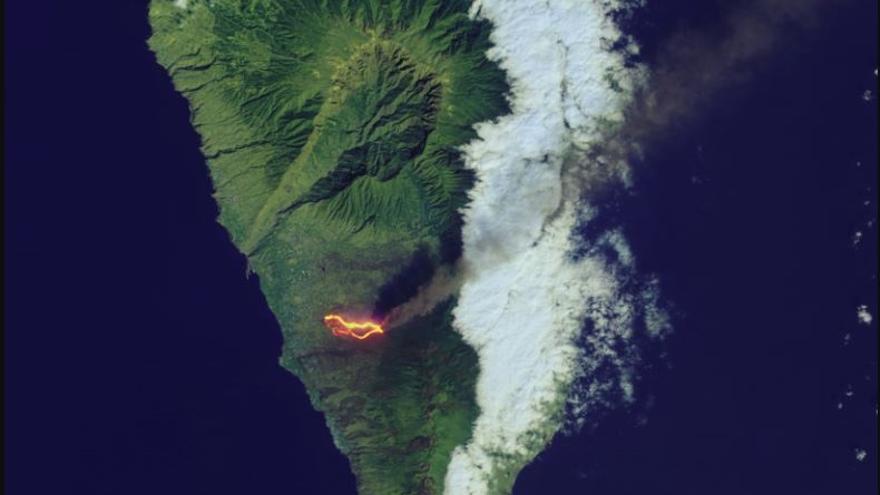 El río de lava de La Palma se ve desde el espacio