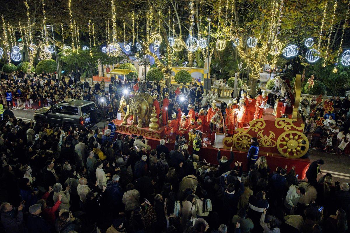 La carroza de Melchor de la Cabalgata de Marbella